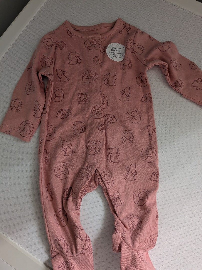 Baby Girl Clothes Set - Bodysuits, Sleepsuit, Hat, Mittens, Bib (Category: Babies & Kids Fashion) located in Subang Jaya. Submitted by closetcurations (Listing ID 1451751517, Image 3). Description: - Complete baby girl outfit set - Includes multiple bodysuits - Pink sleepsuit with adorable animal prints - Matching hat with cute ears - Soft mittens - Handy bib - Made from soft, comfortable fabric - Ideal for everyday wear and newborns/infants.