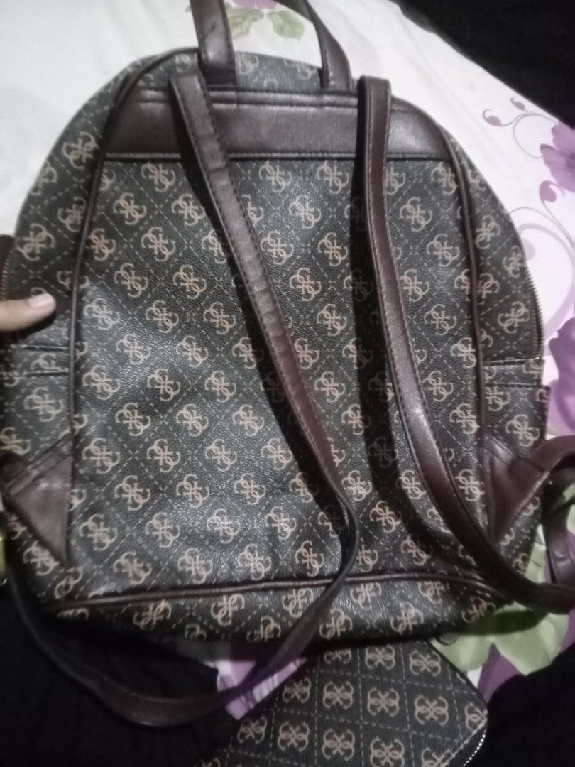 Barang masih bagus fullset di pake cuma 2x ajaa, di jamin bagus poll, ransel + dompet yaa (Kategori: Tas & Dompet Wanita) berada di Jakarta Selatan. Dikirim oleh nestisartika_olshope01. (ID iklan 1451846038, Gambar 3). Deskripsi: aku jual karna emang tas aku udah banyak banget jadi harus ada yg aku kurangin.