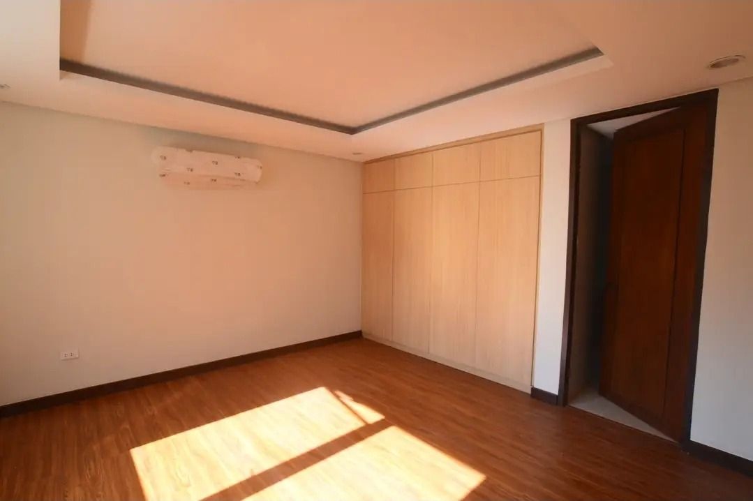 Bel Air House for Lease (Category: Apartments & Condos) located in Makati City. Submitted by alice.yvonne.alino (Listing ID 1451712299, Image 3). Description: 4bedrooms 3storey with small garden unfurnished P270,000.00 / Per month One day notice for the viewing .