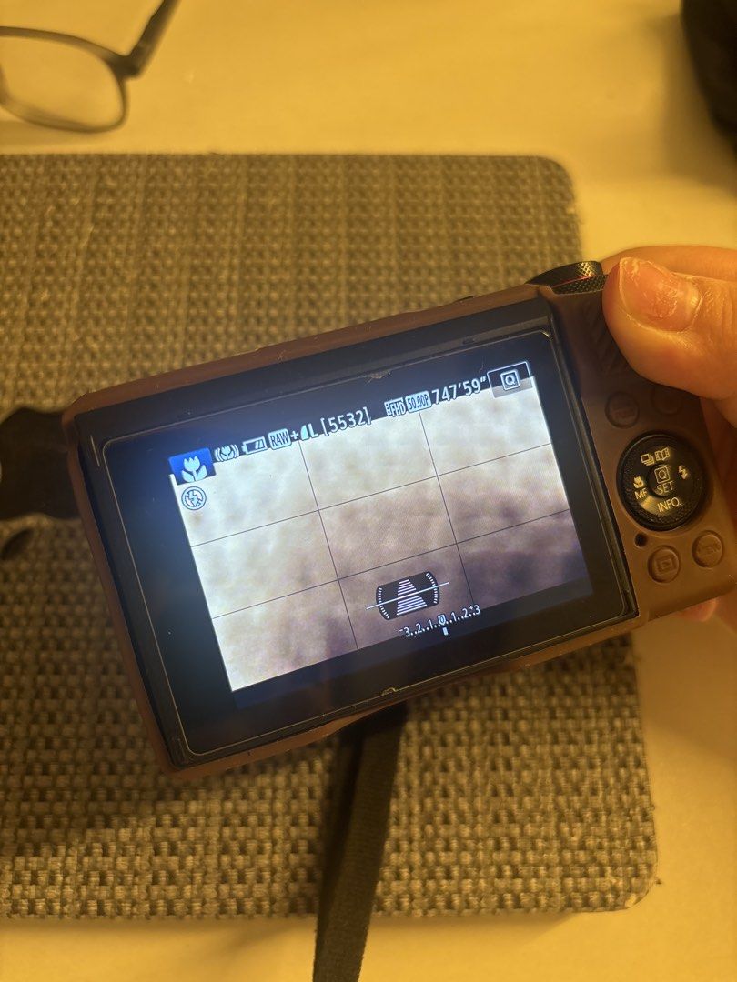 G7x Mark II (Read description!) (Category: Cameras) located in Pasay City. Submitted by jolline_zy (Listing ID 1451803228, Image 2). Description: PLS READ FIRST BEFORE MESSAGING, WILL NOT ENTERTAIN Qs WITH ANS HERE! - G7x Canon Mark 2 - No body issues (The crack on screen is the tempered) - No issues on shooting - Bought Last year - RFS: Bought fuji fim - Comes with the brown silicon Case - Additional 2k If you want to add the SD Card. 256 gb SD 