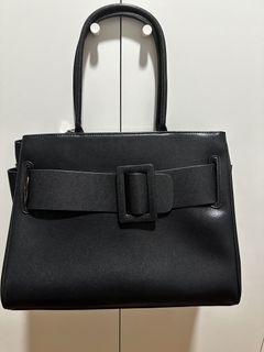 (Category: ) located in . Submitted by ysl1411 (Listing ID 1451887800, Image 1). Description: .