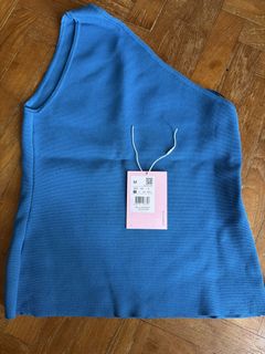 (Category: ) located in . Submitted by lois.clothes (Listing ID 1451749855, Image 1). Description: .