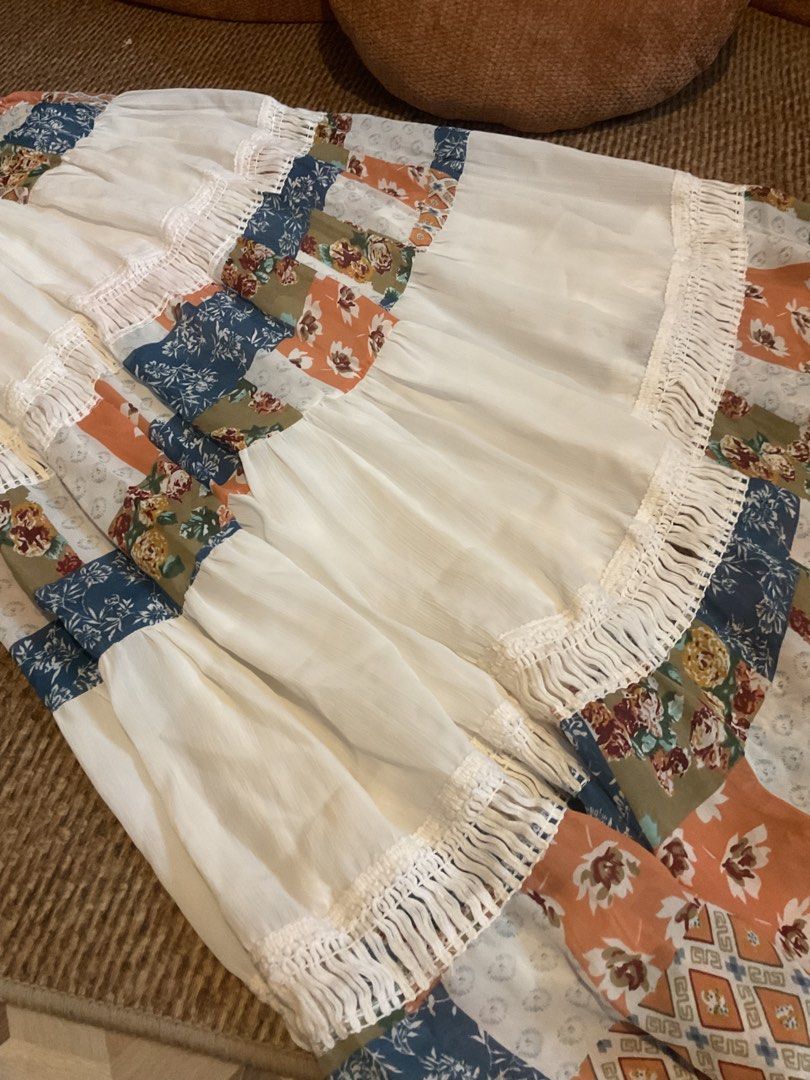[SOLD] Boho Vintage Layered Flowy Maxi Skirt (Category: Skirts) located in Tuguegarao City. Submitted by rewear_files (Listing ID 1451792674, Image 2). Description: Length: 39 in Waist: 25-32 in Has unnoticeable flaw. Shown on picture. Na-scratch ng dog ko, huhu. Pero super bago pa ng fabric..