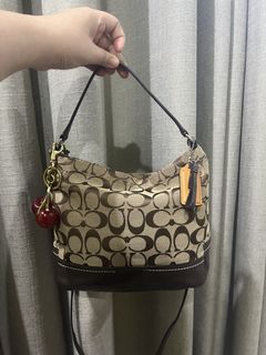 (Category: ) located in . Submitted by shopwithliyaa (Listing ID 1451326822, Image 1). Description: .