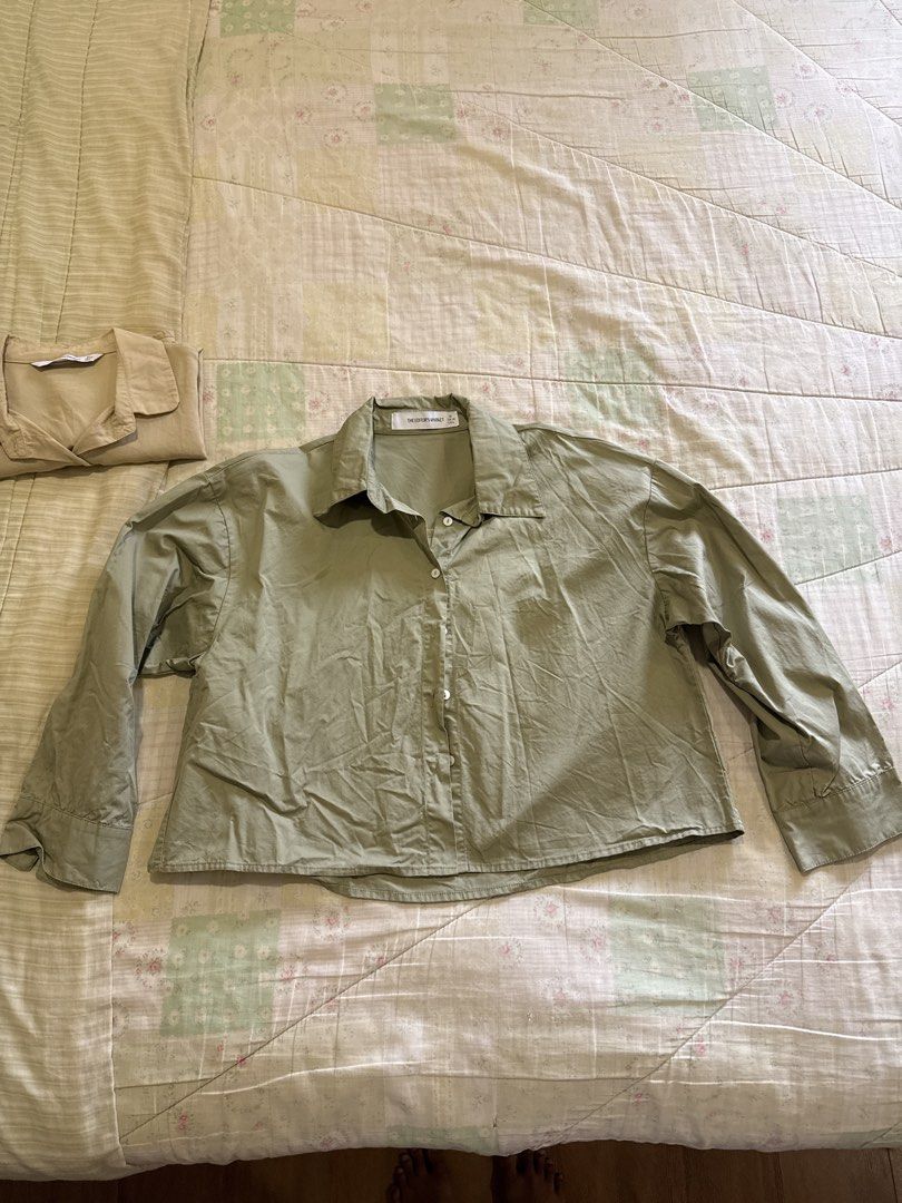Buttoned Top (Category: Blouses) located in Singapore. Submitted by nsabrinae (Listing ID 1451769913, Image 1). Description: Worn only once. Grab it off my hands! :).