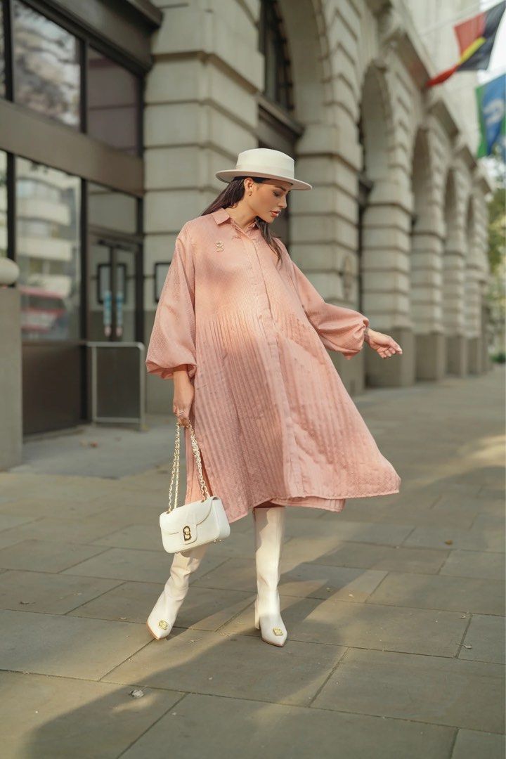 BUTTONSCARVES Monogram Emboss Pleated Dress (Category: Dresses) located in Cheras. Submitted by fromsyiraracloset (Listing ID 1451818548, Image 1). Description: -Brand New without tag. Kept unused. No box. -No defects. -Normal price: RM352. Steal deal, very CHEAP‼️ 📍Add RM10 for postage 📍Buy more than 3 items may request for FREE POSTAGE😊.