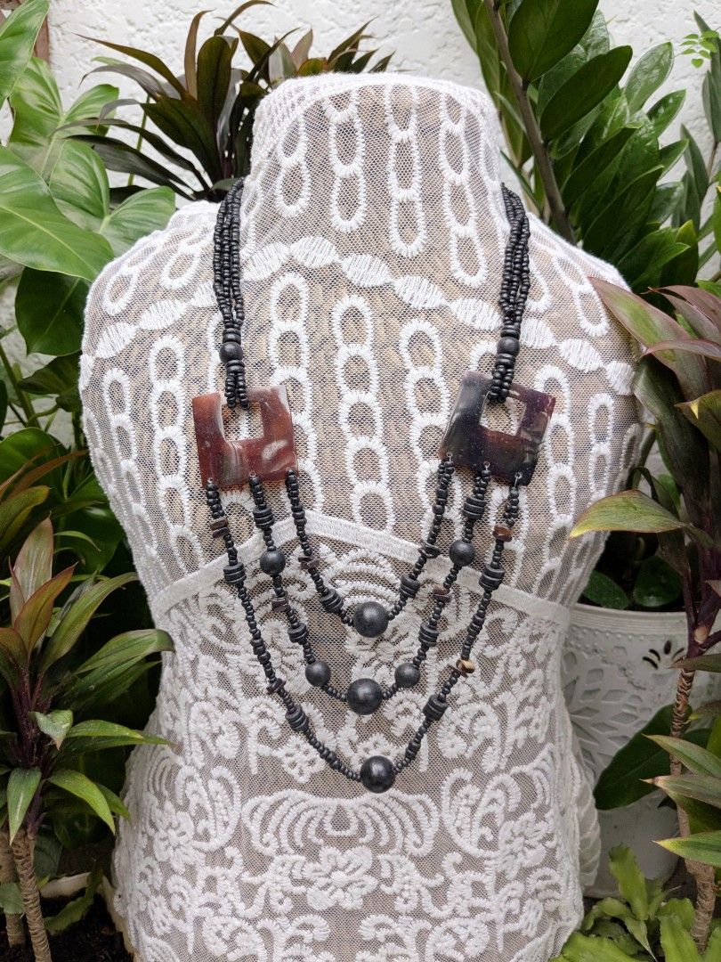Capiz Coconut Heishi Beaded Handcrafted Necklace (Category: Necklaces) located in Las Pinas. Submitted by amisells (Listing ID 1451409054, Image 1). Description: ⋆⊱༻𖥸༺⊰⋆ every piece in our collection is thoughtfully handcrafted using an exquisite selection of locally sourced natural materials! discover the beauty of authentic craftsmanship through coconut heishi beads, lumbang seed beads, bayong and gmelina wood beads, coco side-drill beads, one