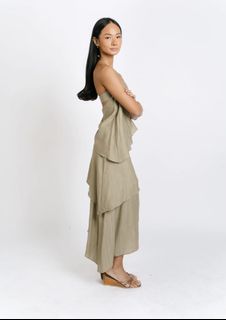 (Category: ) located in . Submitted by treasurededit (Listing ID 1451890330, Image 1). Description: .