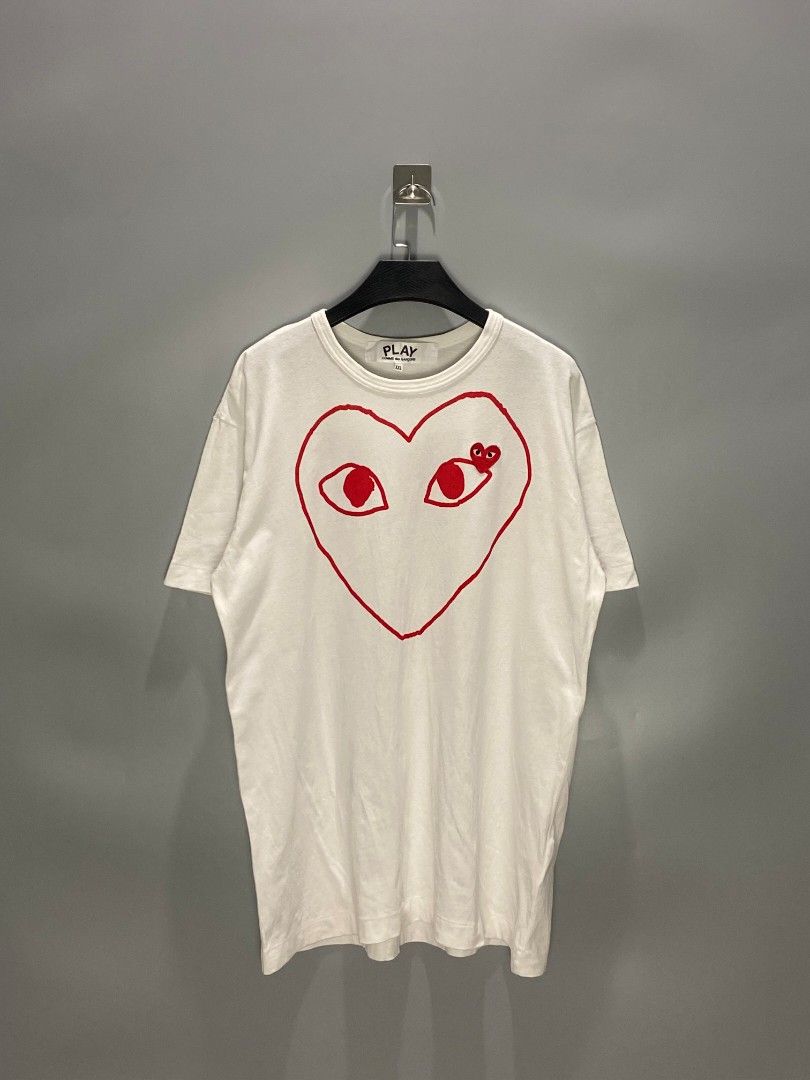 Cdg play (Category: Luxury Apparel) located in Mangaldan. Submitted by kendrops (Listing ID 1451884316, Image 1). Description: Made in Japan Complete tags Width 23 Length 30 Large to Extra Large Excellent condition: 10/10 Color rate: 10/10 issue:(none).