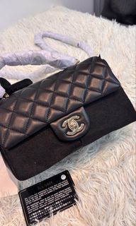 (Category: ) located in . Submitted by shoppersluxe2394 (Listing ID 1443188831, Image 1). Description: .