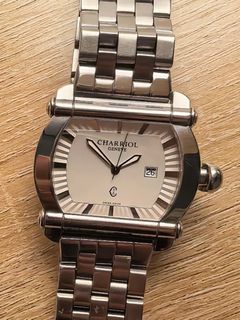 (Category: ) located in . Submitted by modern.vintage.enthusiast (Listing ID 1451777623, Image 1). Description: .