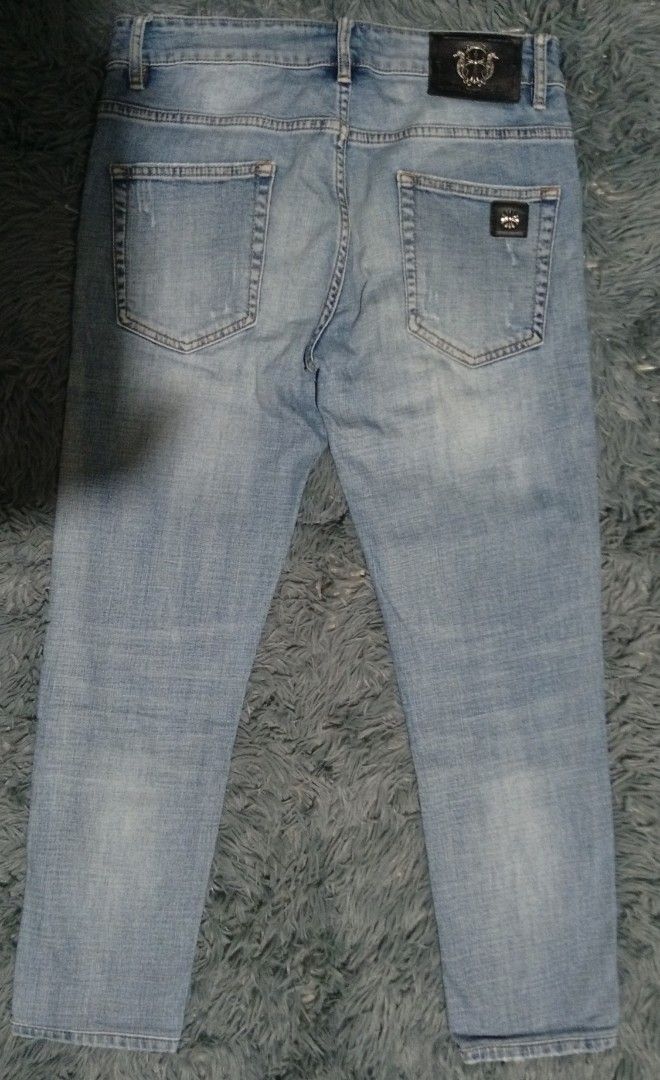 CHROME HEARTS PANTS 🔥 (Category: Jeans) located in Quezon City. Submitted by patthrift (Listing ID 1451801665, Image 3). Description: - Light wash denim jeans - Distressed details for a trendy look - Unique silver hardware and embellishments - Classic five-pocket styling - Comfortable fit for everyday wear - A versatile addition to your wardrobe.