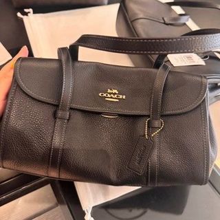 （分類：）位於 。 由 bellezza. 提交（商品編號 1451794979，圖片 1）。簡介： 。