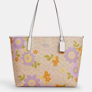 (Category: ) located in . Submitted by fancycollzstore (Listing ID 1451831290, Image 1). Description: .