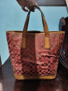 (Category: ) located in . Submitted by dyastenthrift (Listing ID 1451711360, Image 1). Description: .
