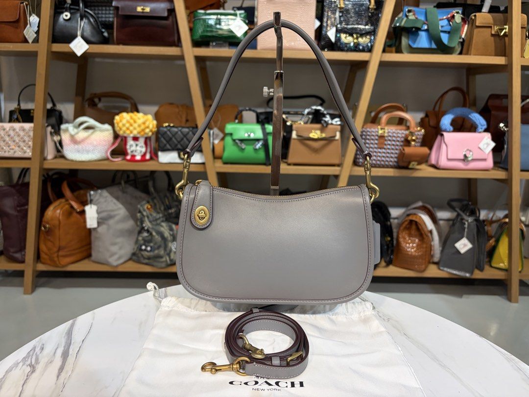 Coach Swinger 20 In Grey Blue Glovetanned Leather (Category: Bags & Wallets) located in Kuala Lumpur. Submitted by mandy_fan (Listing ID 1451764232, Image 1). Description: Condition : Unused 💯 Authentic With Dust Cover Item Code : C/M00432 Excluded Postage Pls follow IG : wb_handbags.
