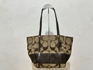 (Kategori: ) berada di . Dikirim oleh tiurlan19 (ID iklan 1451708646, Gambar 1). Deskripsi: .