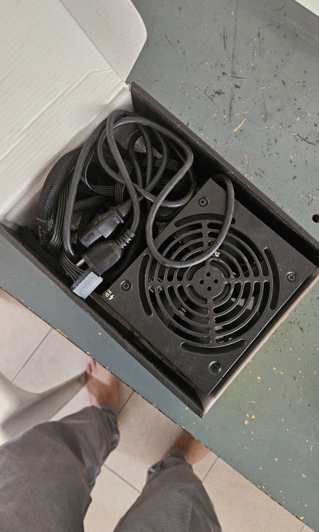 Corsair CV450 Power Supply (Category: Computer Parts) located in Taguig. Submitted by Altros93 (Listing ID 1451709203, Image 2). Description: lightly used power supply. i switched to a larger power supply and left this resting in the shelf until today. no damage no issues. rfs: decluttering, already upgraded to 650w.