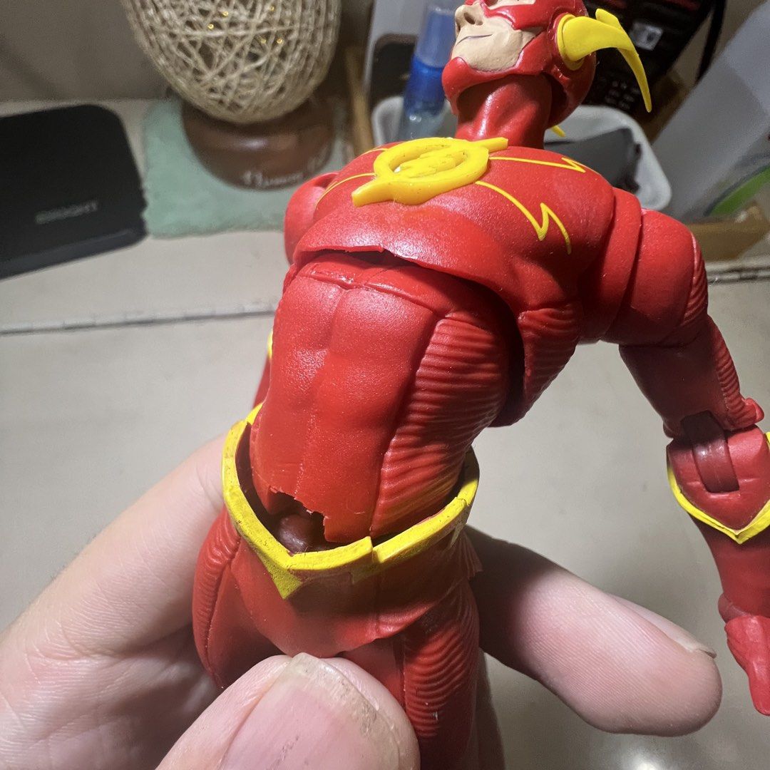 Dc Multiverse The Flash (BIB, Modified Articulation) (Category: Figurines & Statues) located in Mandaluyong City. Submitted by 8bitvictor (Listing ID 1451790945, Image 2). Description: Dc Multiverse Dc Rebirth Barry Allen Flash Action Figure Item is Back in Box and complete with all effects. Joints are still tight and I have cut out some plastic to make the articulated even better for running poses. There is some paint rub on the belt Item is loc