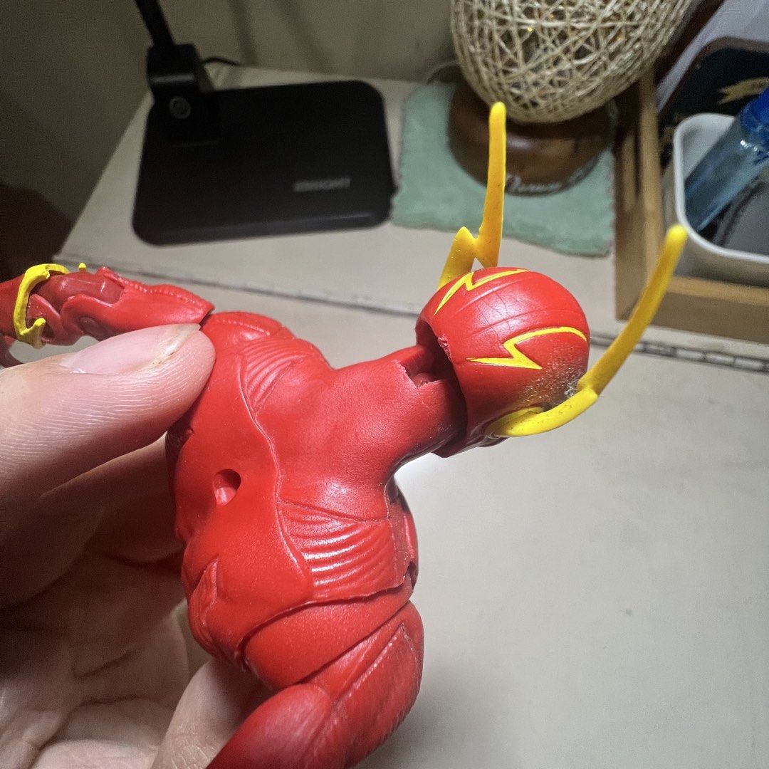 Dc Multiverse The Flash (BIB, Modified Articulation) (Category: Figurines & Statues) located in Mandaluyong City. Submitted by 8bitvictor (Listing ID 1451790945, Image 3). Description: Dc Multiverse Dc Rebirth Barry Allen Flash Action Figure Item is Back in Box and complete with all effects. Joints are still tight and I have cut out some plastic to make the articulated even better for running poses. There is some paint rub on the belt Item is loc