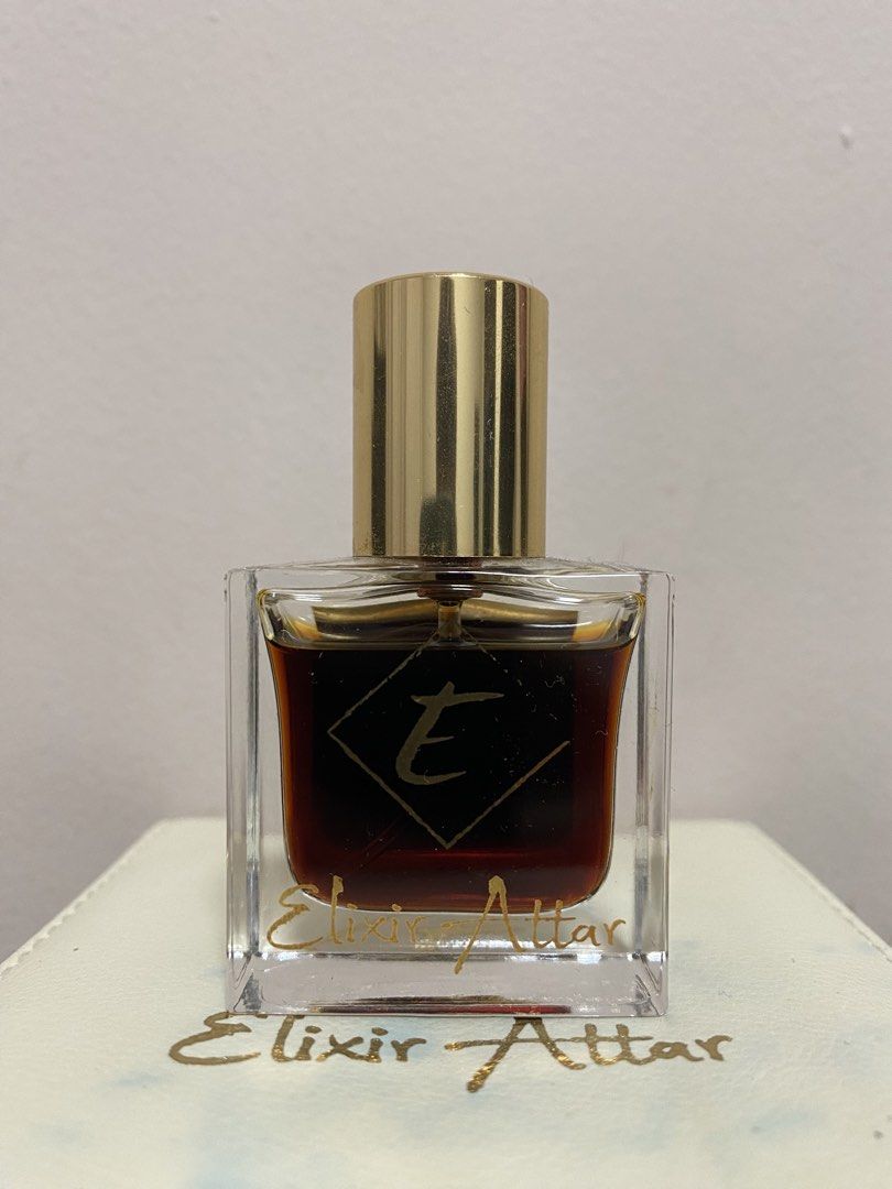 Elixir Attar Ulanbataar 15ml (Category: Fragrance & Deodorants) located in Singapore. Submitted by wxv1050 (Listing ID 1451815608, Image 2). Description: - Elixir Attar Ulanbataar 15ml - Juice balance refer to the pic - Comes with its box - Meet at Canberra MRT.