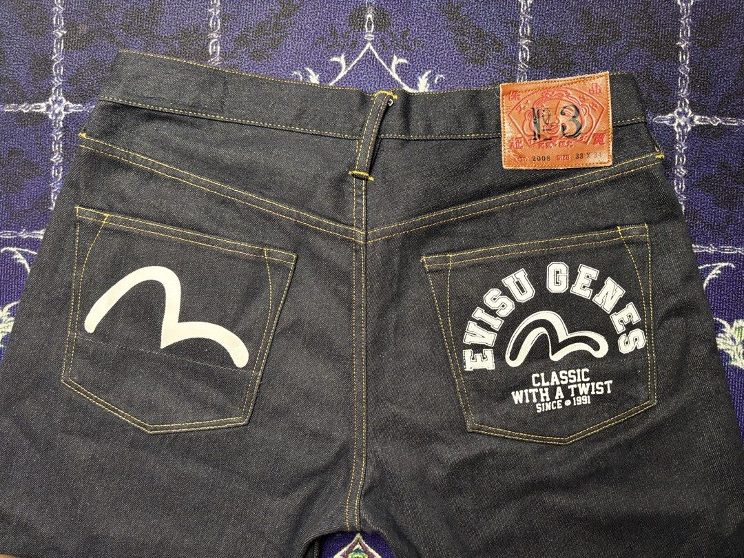 Evisu Genes Denim Five-pocket Jeans (Category: Jeans) located in Valenzuela. Submitted by telagram (Listing ID 1451822699, Image 3). Description: Issue with the patch.