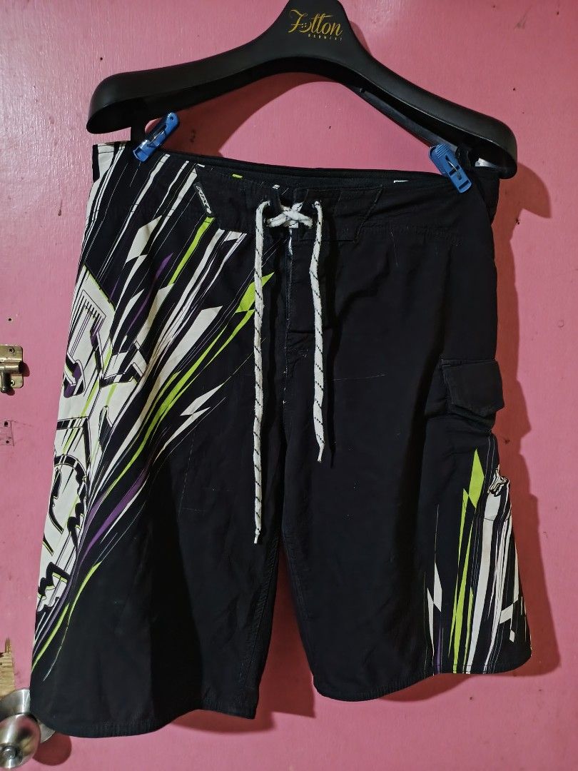 FOX SURFBOARD (Category: Shorts) located in Manila. Submitted by idrian. (Listing ID 1451882053, Image 1). Description: FOX SURFBOARD WAISTLINE - 33 LENGHT - 21 light used.