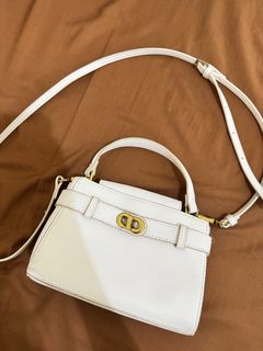 (Kategori: ) berada di . Dikirim oleh goods.byelsr (ID iklan 1451745954, Gambar 1). Deskripsi: .