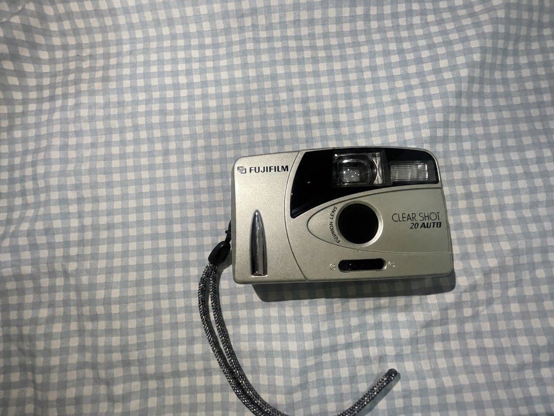 Fujifilm Clear shot 20 auto (Category: Cameras) located in Cabuyao City. Submitted by sephraymundo (Listing ID 1451848752, Image 1). Description: Fujifilm Clear shot 20 auto - 35mm Film Camera - Multi Auto Focus - All working including the flash Sample Photos on the slides 📍Meet Up - Sm Calamba & Sm Santa Mesa or around Legarda & Recto 💳 Mop - Gcash or Bpi .