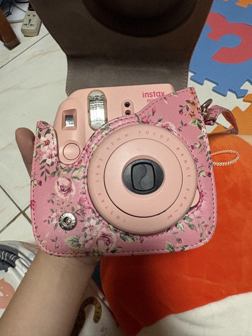 Fujifilm Instax Mini 8 Pink Instant Camera with Floral Case ...