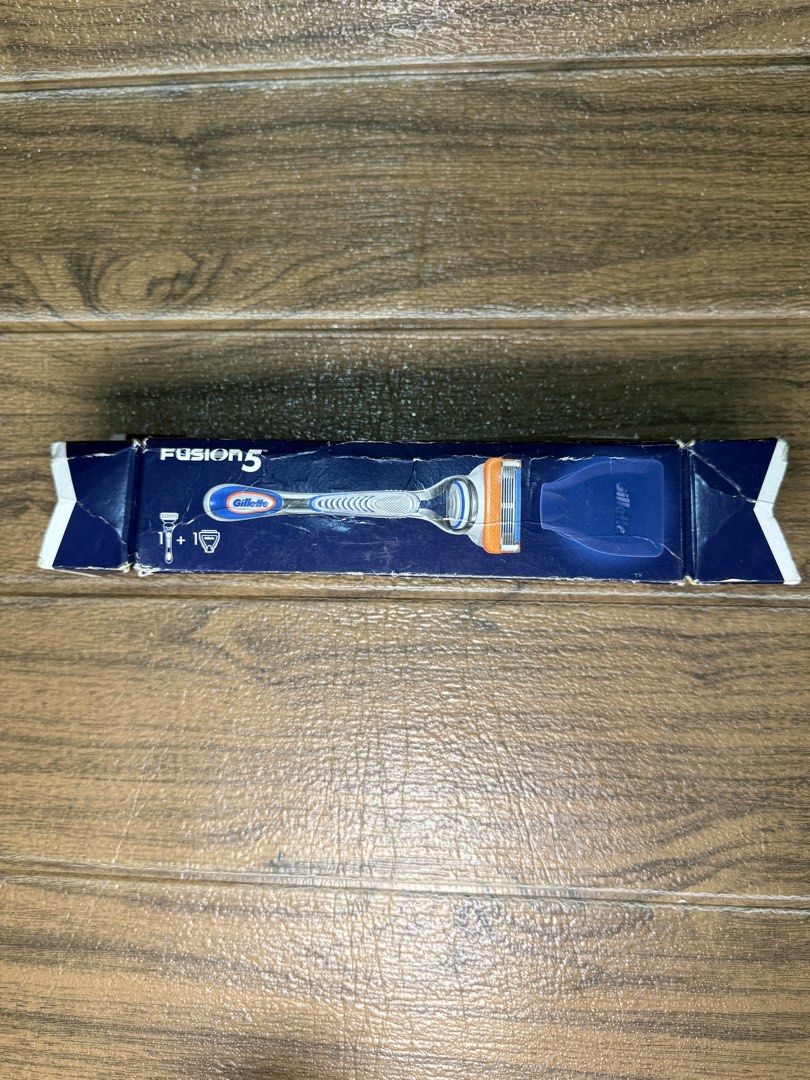 Gillette Fusion 5 Razor (Category: Bath) located in Quezon City. Submitted by fashionifywardrobe8899 (Listing ID 1451863378, Image 1). Description: .