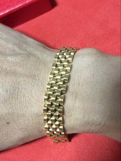(Category: ) located in . Submitted by gold_love_138 (Listing ID 1451877334, Image 1). Description: .