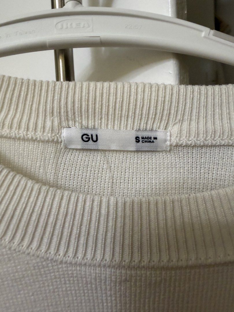 GU Cream Long Sleeve Sweater Size S (Category: Longsleeves) located in Manila. Submitted by kzfsss (Listing ID 1451838900, Image 2). Description: - Cream colored long sleeve sweater from GU - Size S - Comfortable knit material - Simple crew neck design - Ribbed cuffs and hem - Easy to style for casual outfits.
