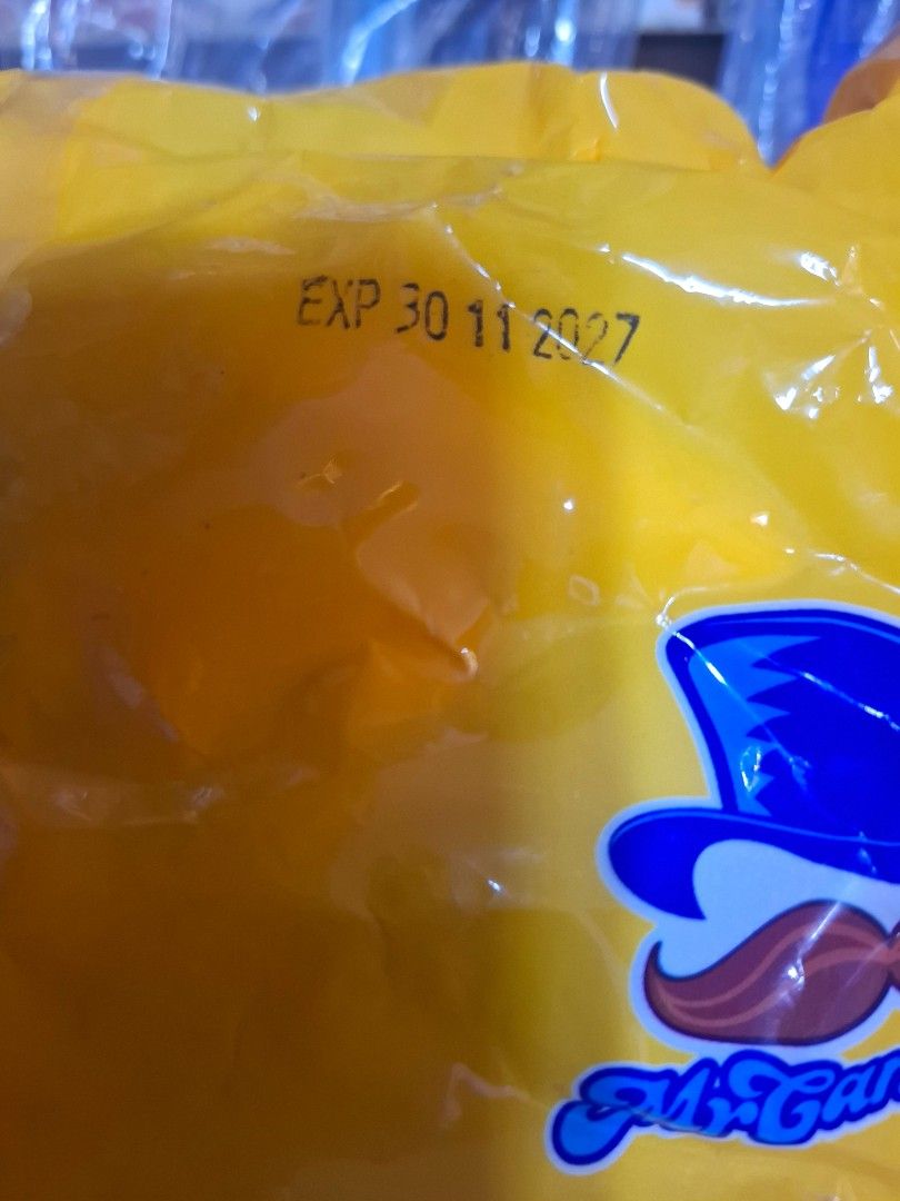 Gummy Worm Candies 2.5kg (Category: Other Food & Drinks) located in Quezon City. Submitted by ana-chan (Listing ID 1451701596, Image 2). Description: - Big bag of Gummy Series candies - Assorted fruit flavors - Refreshing and delicious soft texture - Net weight: 2.5kg - Expiry Date: 30 November 2027 - Ideal for parties and sharing.