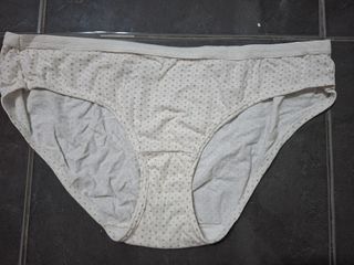 (Category: ) located in . Submitted by dani27122023 (Listing ID 1451893658, Image 1). Description: .