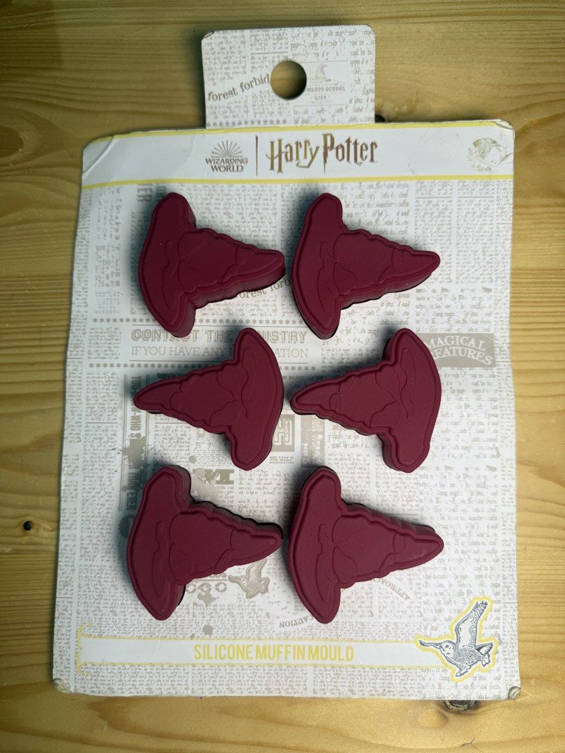 Harry Potter Silicone Cupcake Mould (Category: Bakeware) located in Quezon City. Submitted by fashionifywardrobe8899 (Listing ID 1451857275, Image 1). Description: .