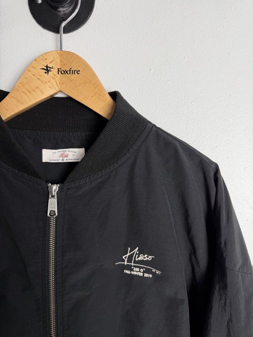 Hisso Jacket (Category: Coats, Jackets and Outerwear) located in Valenzuela. Submitted by wornagainstudios (Listing ID 1451892212, Image 2). Description: .