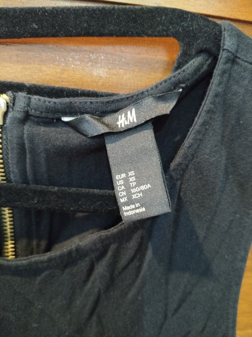 H&M sleeveless dress (Category: Dresses) located in Lipa City. Submitted by abubotcorner (Listing ID 1451768661, Image 3). Description: .