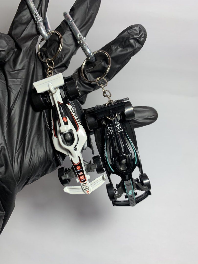 Hot Wheels F1 2025 keychain (Category: Vehicle & Diecast Models) located in Manila. Submitted by thriftomnl (Listing ID 1451819918, Image 1). Description: 2025 F1 Hot wheels key chain! 🏷️₱199 only 🏁Available: - BWT alpine - Oracle Red Bull - Mercedes-AMG Petronas - Money Gram HAAS - Atlassian williams INCLUSION: - Carabiner - sticker freebies - pouch (packaging) 📍Muntinlupa City 🚚 ships nationwide (via j&t or lalamove) Limited stocks only! Ac