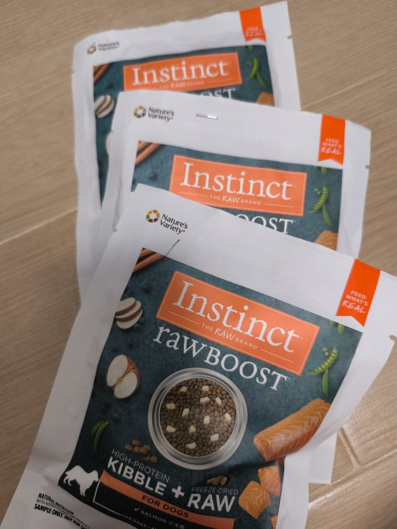 Instinct raw boost kibble + raw （分類：寵物食品）位於 Hong Kong。 由 snowingbeautiful 提交（商品編號 1451840739，圖片 1）。簡介： exp. 30 /6/2027。