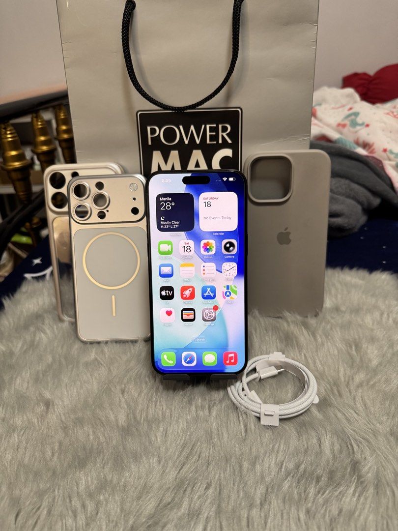 iPhone 15 Pro Max BLACK TITANIUM (Category: iPhone 15 Series) located in Bacoor. Submitted by andreadian78687 (Listing ID 1451864749, Image 3). Description: 📱🔥 NEW ARRIVAL 🔥📱 iPhone 15 Pro Max 256GB 🖤 Black Titanium 💸 ₱33,500 NALANG ! (FIRM) ✨ No Issue ✅ Smart / TNT user only ✅ 256GB Storage ✅ Battery Health: 84% ✅ Face ID, True Tone, Camera, Speakers & All Functions Working Perfectly ✅ Updated to Latest iOS ✅ Reset Ready • Sign in Your Own