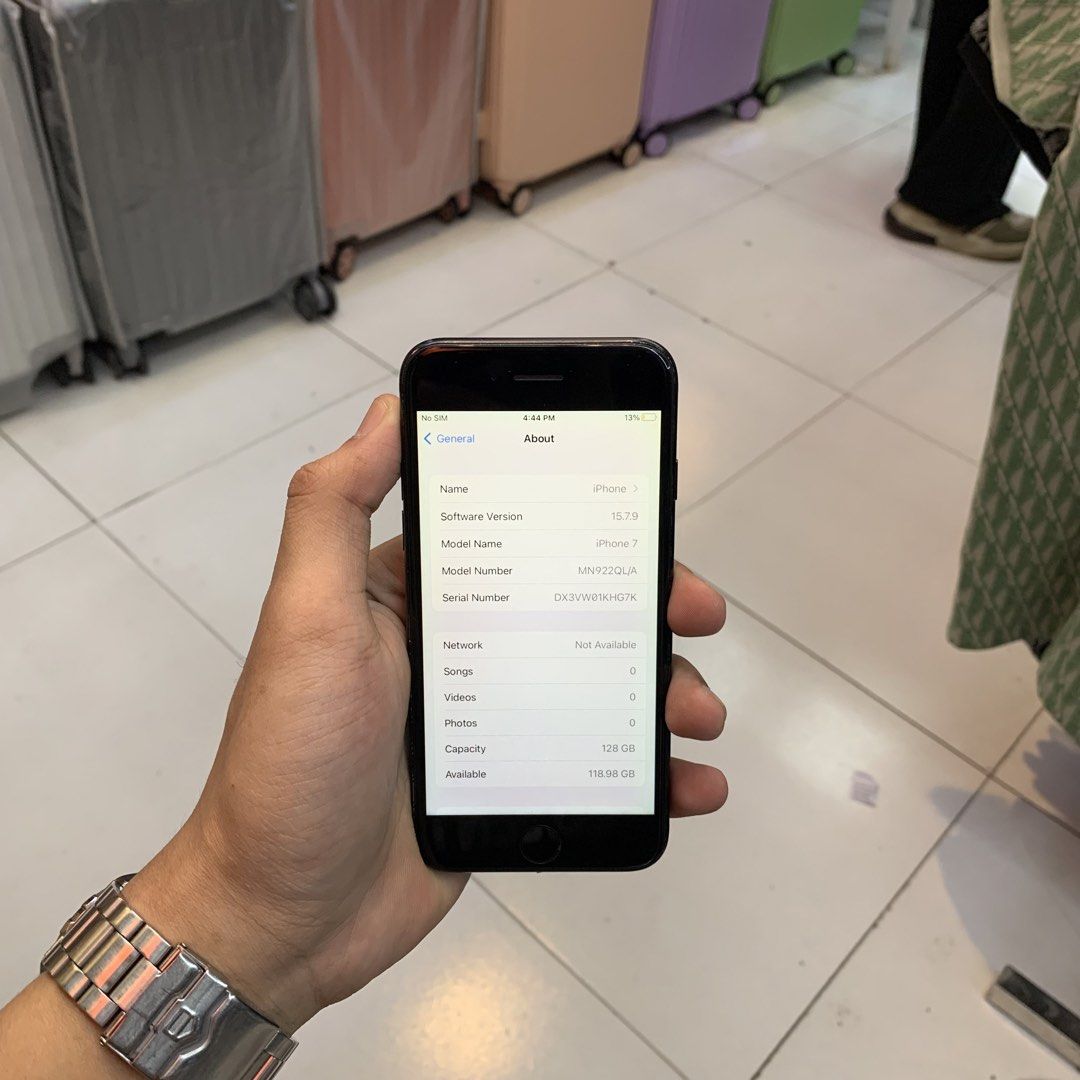 IPHONE 7 128GB (Category: iPhone 7 Series) located in Manila. Submitted by quick_gadget (Listing ID 1451868502, Image 2). Description: FOR SALE IPHONE 7 128GB BLACK COLOR NO ISSUE NO SIM RESTRICTION (ANYSIM) NO REPLACE PART GOOD HOMEBUTTON GOOD FINGERPRINT 100%BATTERY HEALTH GOOD BOTH CAMERA&UNLI RESET NOT PERSONAL USE UNIT ONLY INCLUSION: CHARGER&CASE PRICE: 2800 PM TO INTERESTING MEETUP BINONDO MANILA .