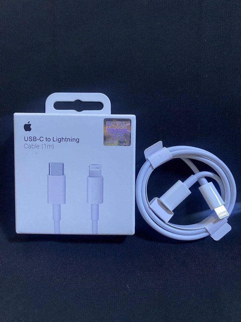 Iphone/ipad charger usb-c to ios cable charger (Category: Chargers & Cables) located in Manila. Submitted by dimple162 (Listing ID 1451764737, Image 1). Description: .