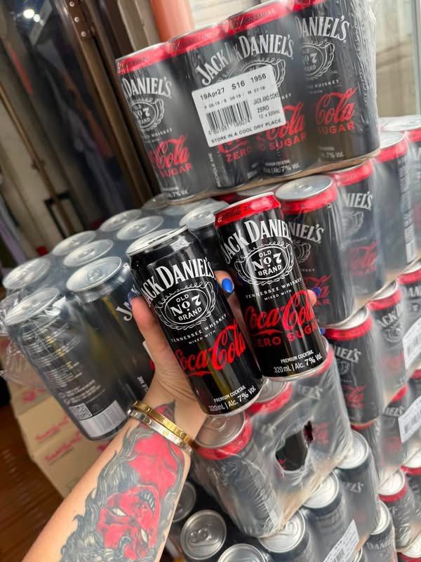 Jack Daniel's & Coca-Cola Zero Sugar Cans (Category: Beverages) located in Malabon City. Submitted by brendalaine (Listing ID 1451831958, Image 3). Description: - Jack Daniel's & Coca-Cola Zero Sugar - 320ml can - 7% Alcohol by Volume (ABV) - Expiry Date: April 2027 - Ideal for parties or casual enjoyment Sold per box.