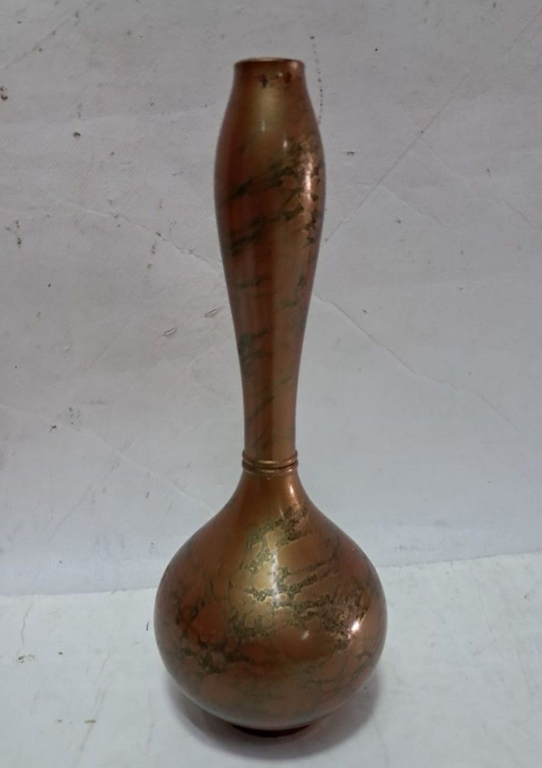 JAPANESE BRONZE vtg red enamel faux marble vase mcm art table sculpture (Category: Vases & Decorative Bowls) located in Johor Bahru. Submitted by siong7099954838 (Listing ID 1451709236, Image 3). Description: JAPANESE BRONZE vtg red enamel faux marble vase mcm art table sculpture.