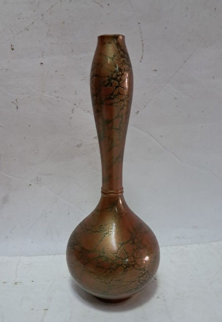 JAPANESE BRONZE vtg red enamel faux marble vase mcm art table sculpture (Category: Vases & Decorative Bowls) located in Johor Bahru. Submitted by siong7099954838 (Listing ID 1451709236, Image 2). Description: JAPANESE BRONZE vtg red enamel faux marble vase mcm art table sculpture.