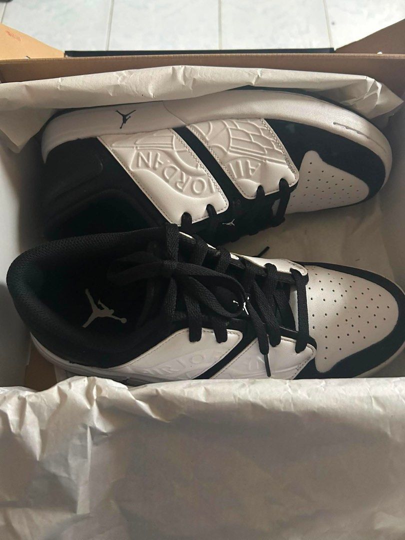 Jordan NU Retro 1 Low (Category: Sneakers) located in Quezon City. Submitted by __hal (Listing ID 1451796824, Image 2). Description: - Authentic Jordan NU Retro 1 Low - Includes original box - Condition: slighty used (worn less than 5 times).