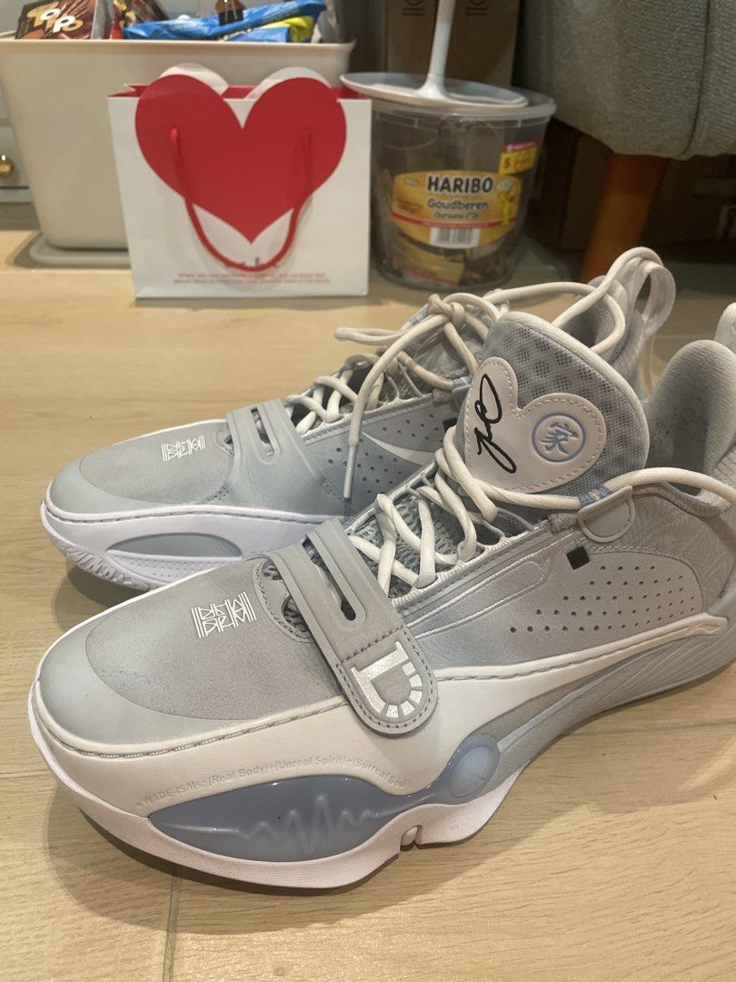 Li Ning 全城14 （分類：西裝鞋）位於 Hong Kong。 由 kaichi_510 提交（商品編號 1451850556，圖片 3）。簡介： Li Ning great basketball shoes US11 EUR45 28.5cm。