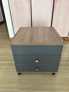 (Category: ) located in . Submitted by ezi.deal (Listing ID 1451751450, Image 1). Description: .