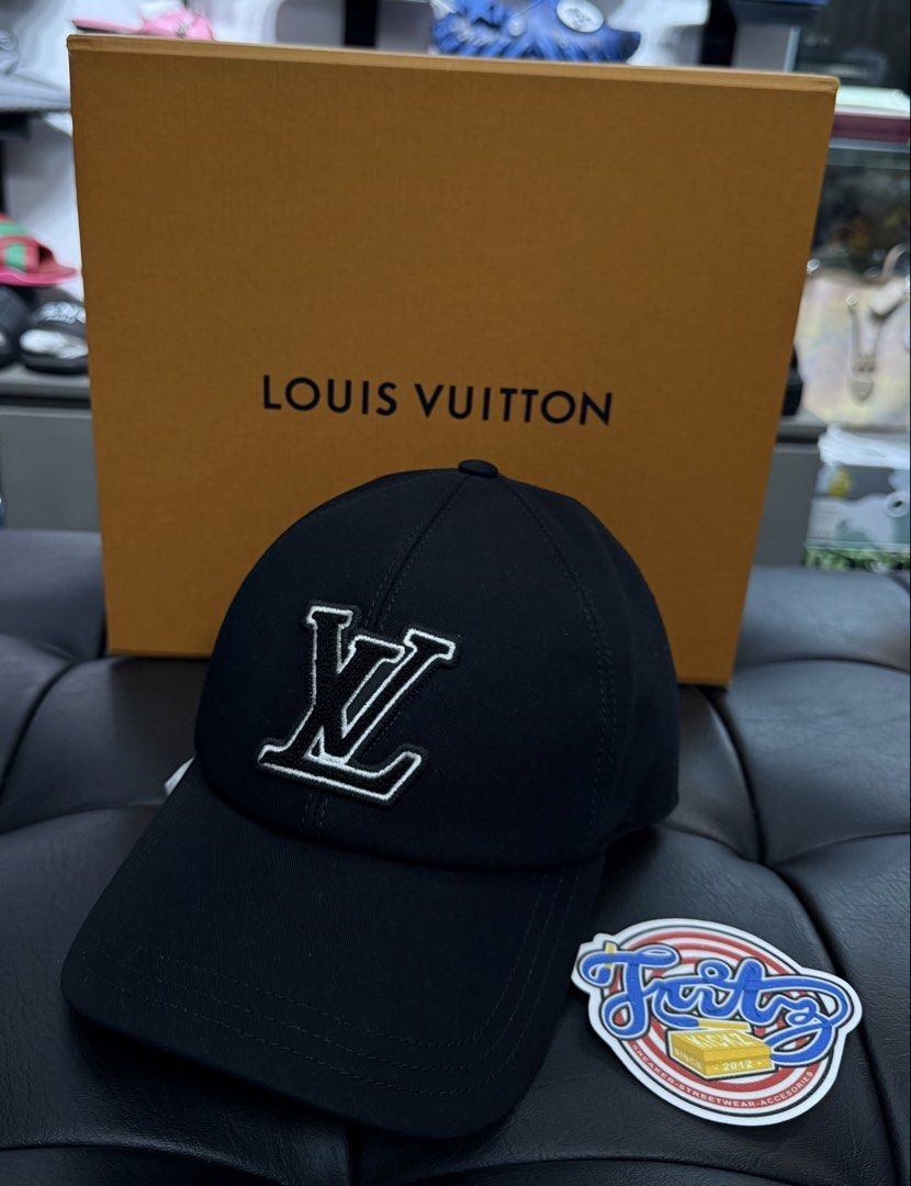 Louis Vuitton LV Signature Cap sz: Medium (Category: Luxury Accessories) located in Pasay City. Submitted by fritz_kickz_2012 (Listing ID 1451783739, Image 1). Description: LOUIS VUITTON LV Signature Cap size: Medium Inclusion with Receipt & Box Brandnew / Onhand PM for Inquiries Thankyou ➡️➡️➡️ fritz Kickz 👟.